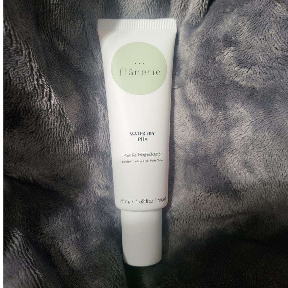 Flanerie Water Lily PHA Exfoliator - NEW - 45ml